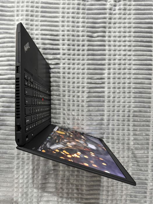 Ноутбук Lenovo ThinkPad P14S | i7-1165G7 | Ram-16 SSD-512 | FHD IPS