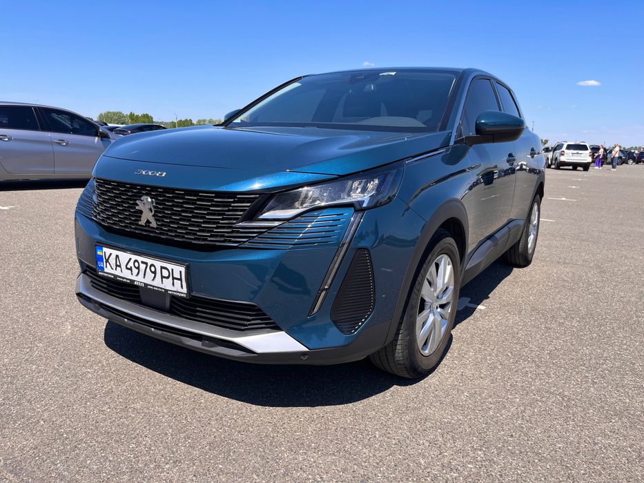Продаю своє авто Peugeot 3008