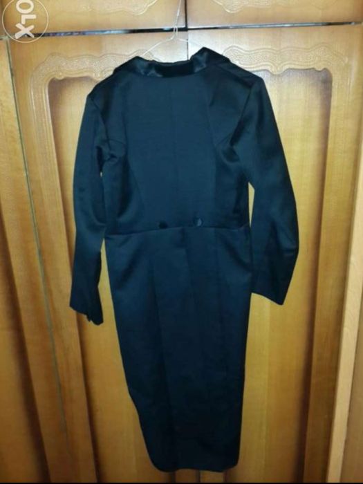 Продам латиноамериканскую рубашку,фрачную рубашку и фрак