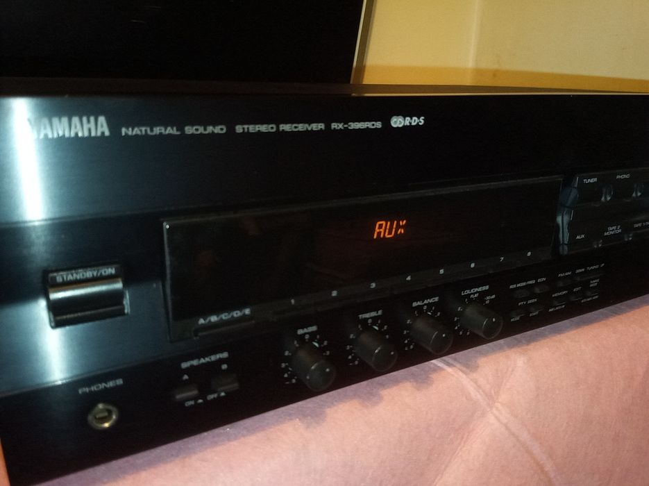 Amplificador Yamaha com radio RDS