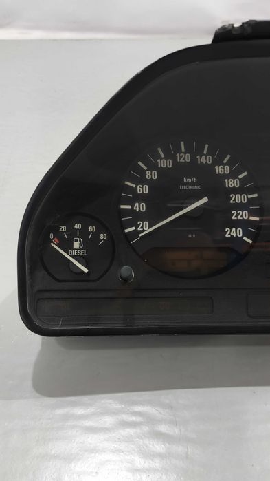 Quadrante/Conta Quilómetros BMW serie 5/7 (E32/E34) 8362.398