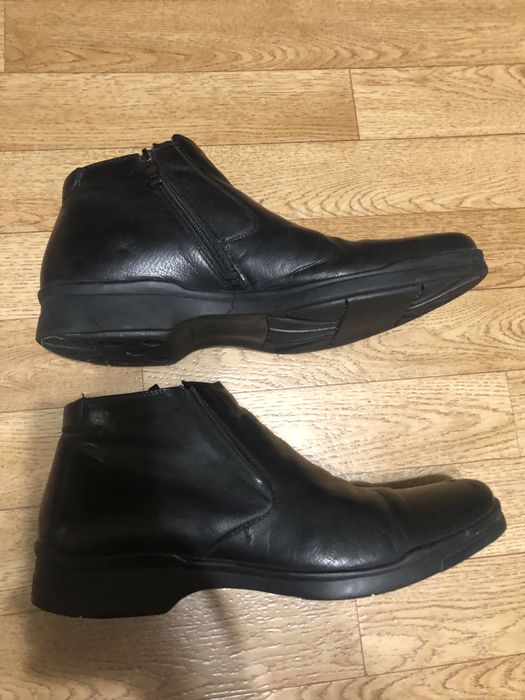 Напівчоботи чоловічі б/в на хутрі р. 43-44