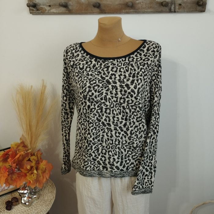 Sweter bluzka Vero Moda oversize S / 42  zwierzęcy print, czarno bialy