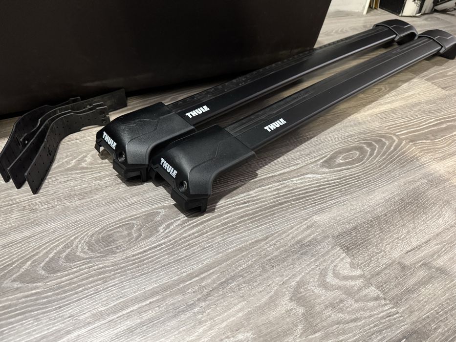 Б/в поперечини Thule Edge 7204 Raised Rail