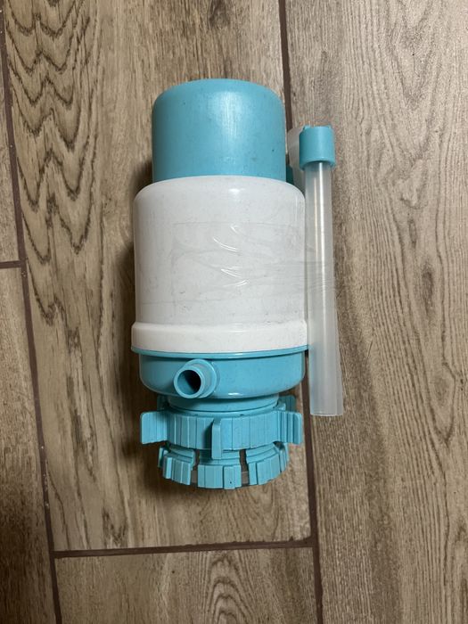 Помпа для бутля