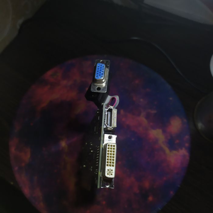 відеокарта Palit GeForce GT 430 з 1 ГБ