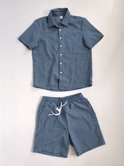 Літній комплект одягу: шорти та футболка