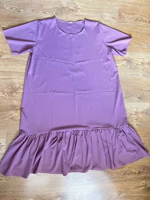 Сукня прямого крою розміру 56