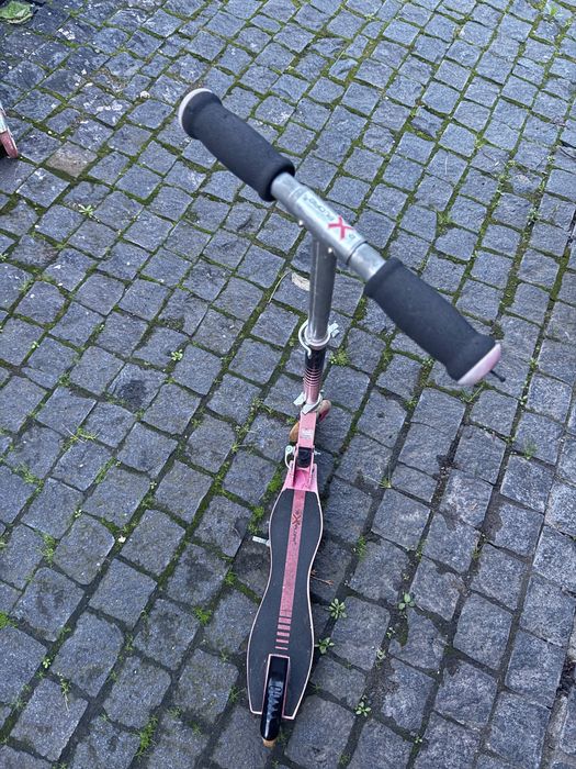 Продам 2 дитячих самокати