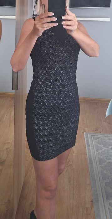 Czarna sukienka mini  Mohito beż rękawów r.36/38