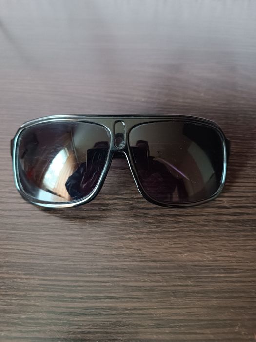 Сонцезахисні окуляри