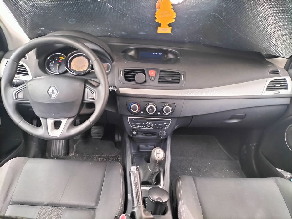 Renault Mégane — fotografia 8