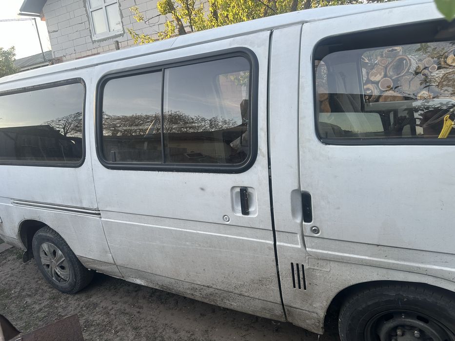 Isuzu Midi
