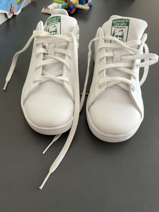 Продам кросівки в гарному стані