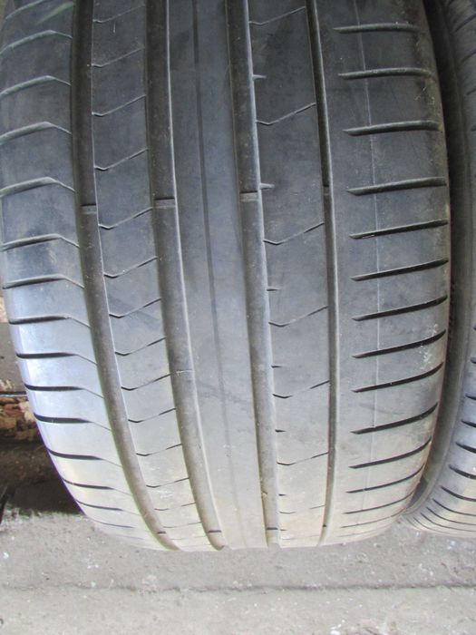 315/35/R21 пара шин Pirelli P Zero