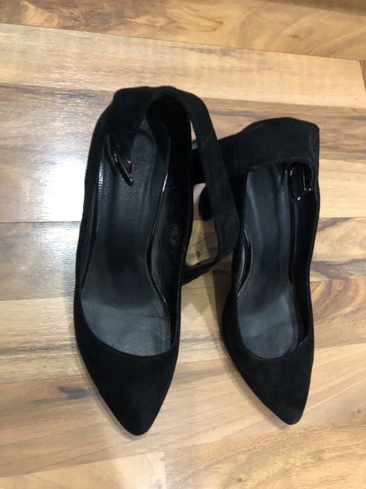 Продам туфлі