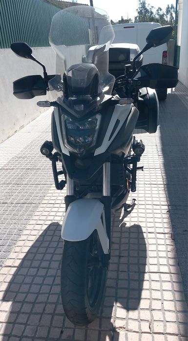 Honda nc 750 impecável