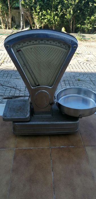 Balança Medines antiga