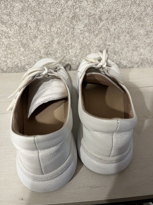 Шкіряні кеди