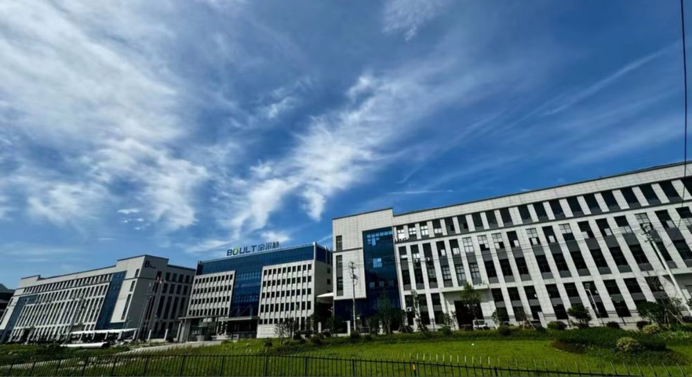 Зарядка тесла модел 3 Y S X 16а 32а type 1 не вибиває від перепаду нап