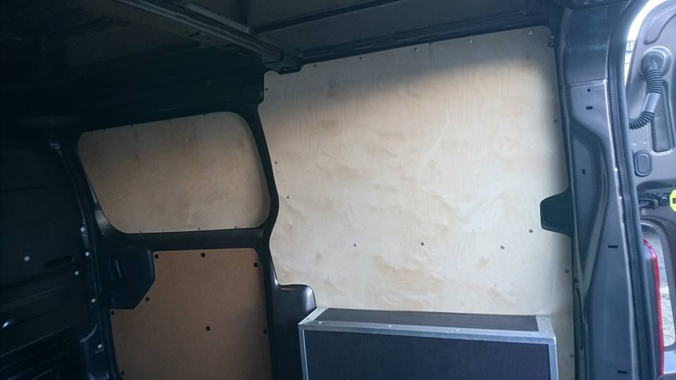 Toyota Proace L3H1 zabudowa podłoga boki nadkola