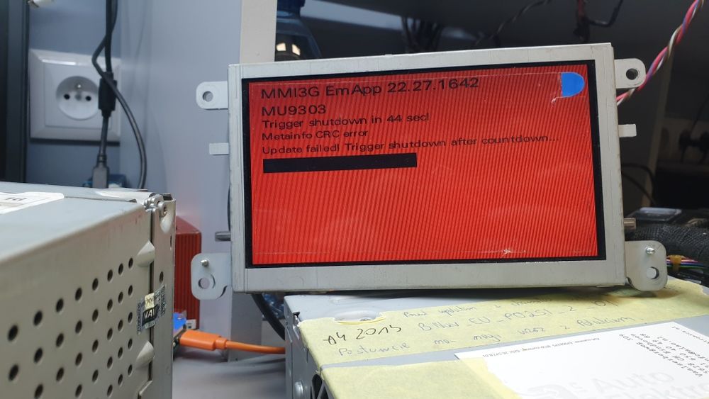 Naprawa Audi MMi 2G, 3G Basic, 3G High, 3G Plus, 3G+ czerwony ekran