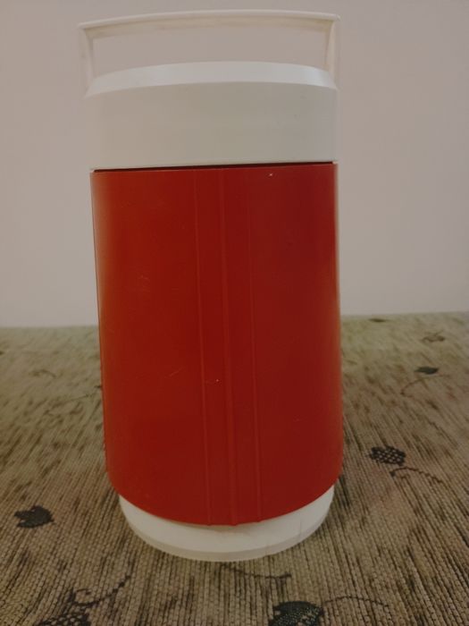 Termos czerwony PRL