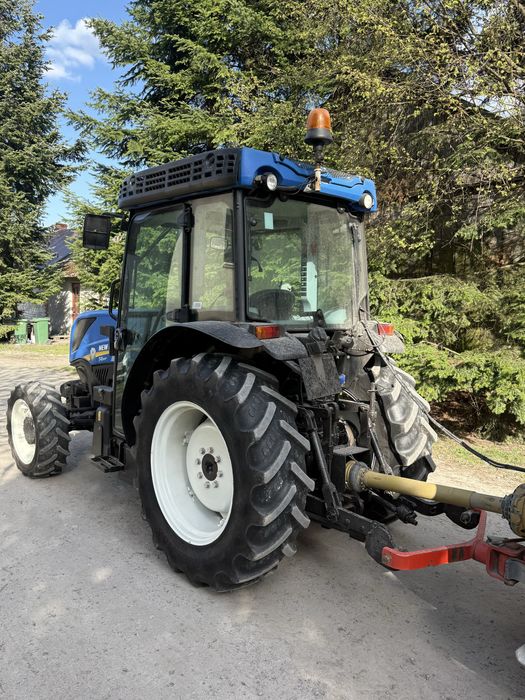 New holland t4.90F ciagnik sadowniczy