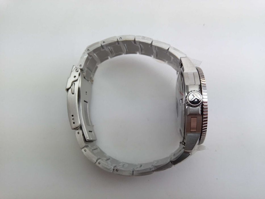 Швейцарские часы Tissot Seastar 1000 Powermatic80 300м, 80 часов хода