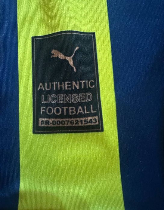 Колекційна футболка «Фенербахче» сезону 2023/24 від Puma розмір S