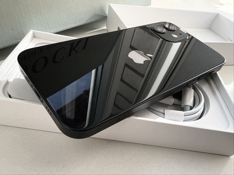 iPhone 12 128GB (Black) (идеальное состояние)