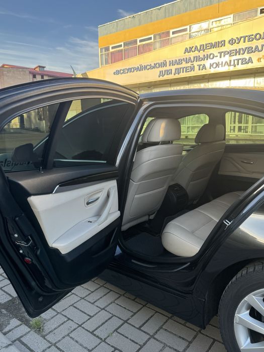Продам BMW F10 528i в ідеальному стані