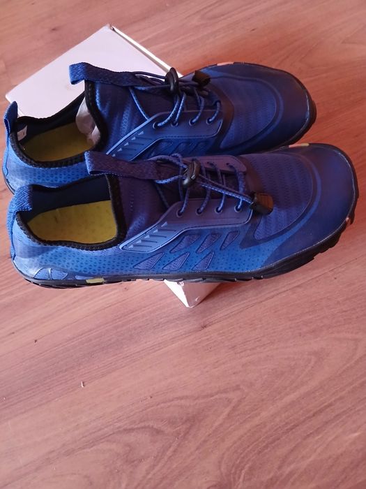 Buty do sportów wodnych