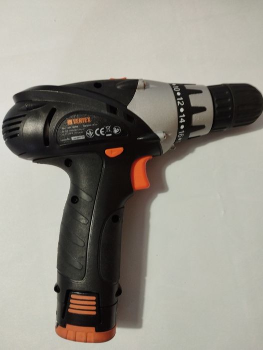 Шурупокрут Vertex VR-1020A
