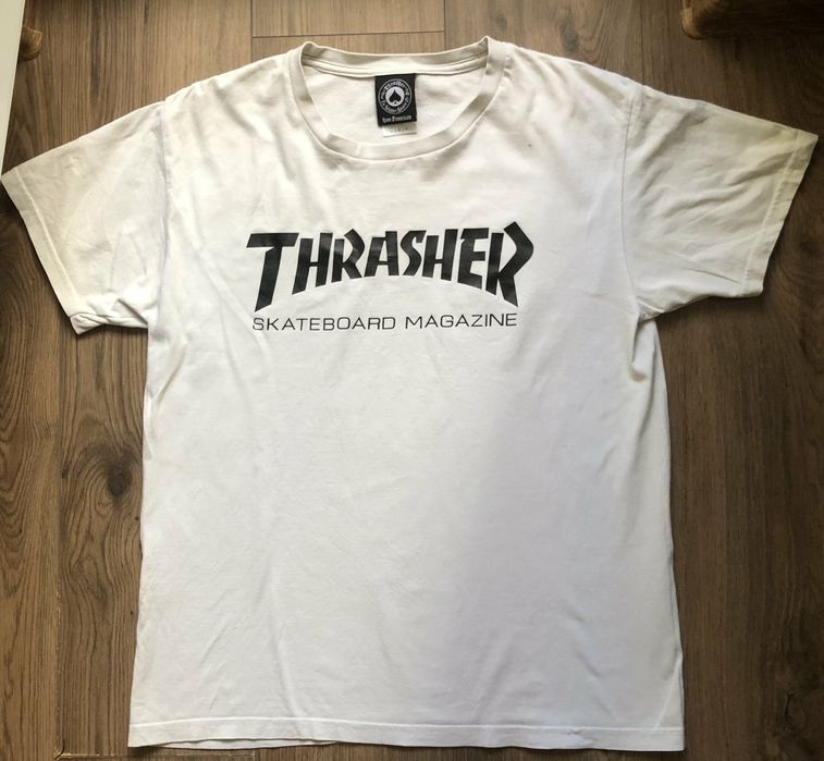Біла фуьболка thrasher