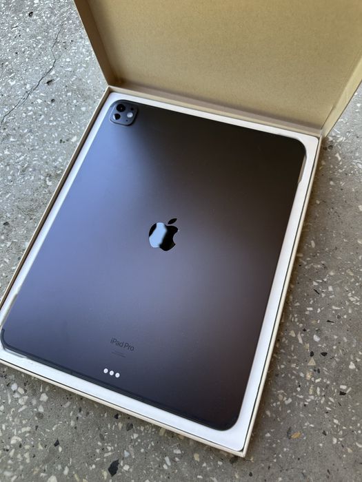 iPad Pro 13  256GB M4 Wi-Fi + LTE