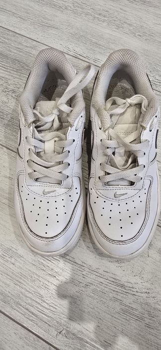 Продам кросовкі Nike