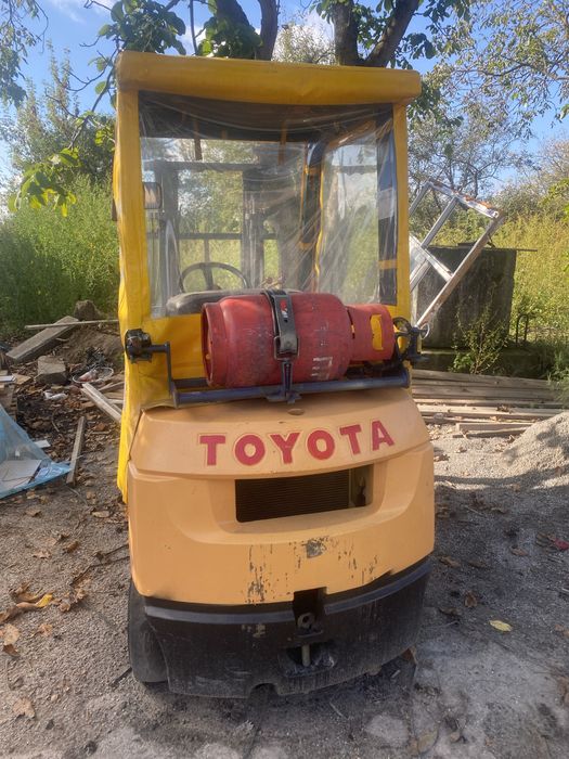 Продам вилковий навантажувач Toyota