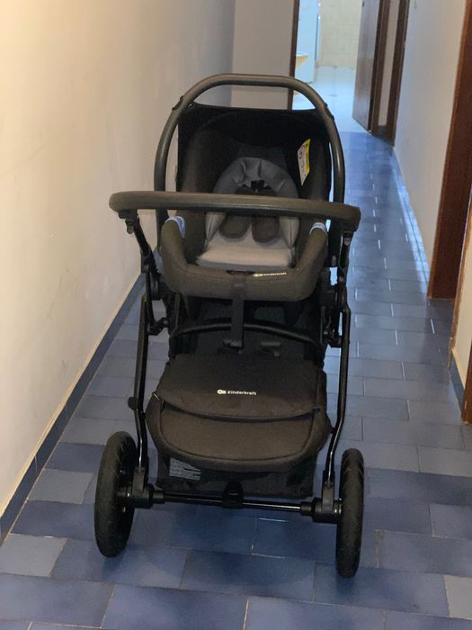 Carinho de bebé como novo