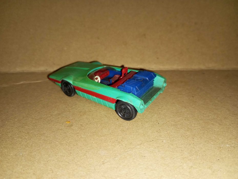 Машинка игрушечная Bertone Runabout модель 1/43