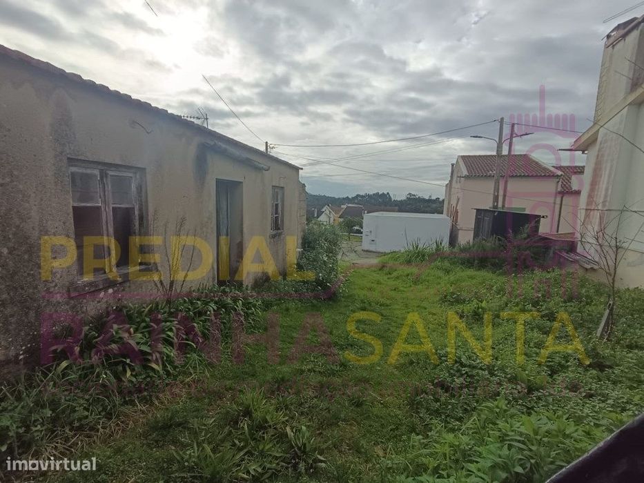 Casa antiga c/ terreno e anexo - Tavarede