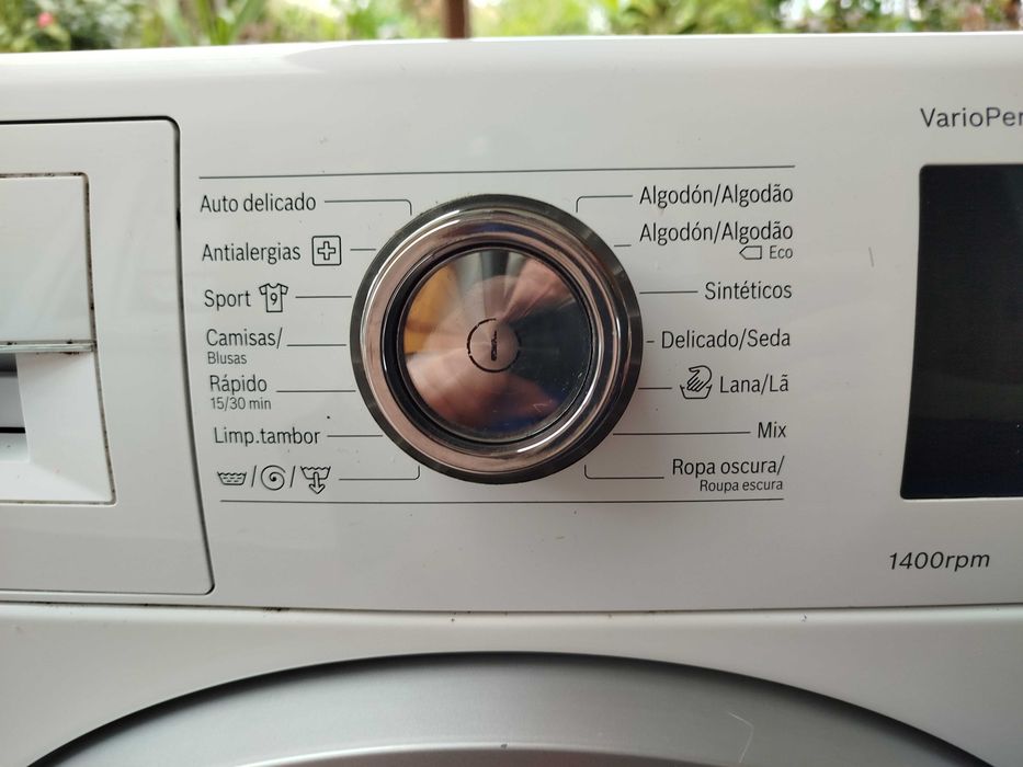 Máquina i-dos Bosch lavar roupa