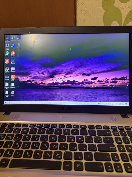 Ноутбук Asus Vivobook max r541