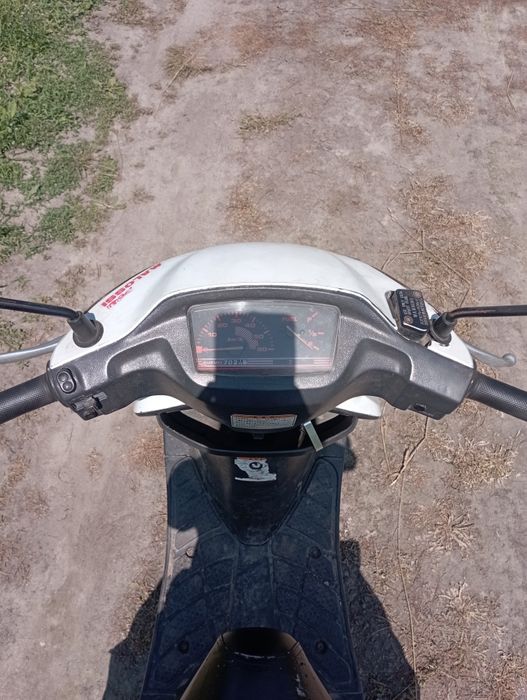 Продам скутер Сузукі сепія zz,з торгом