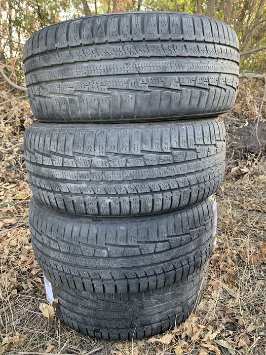 Nokian 215 55 116C резина 4 шт гума б/у