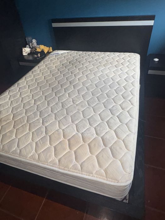 Cama de casal elevatoria