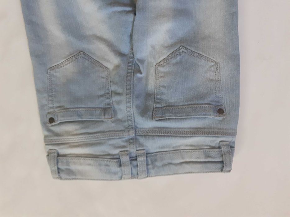 Spodnie dziewczęce - jeans - r. 122 - skinny