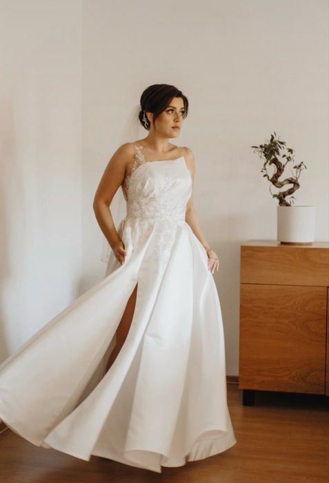 Suknia ślubna w kształcie litery A