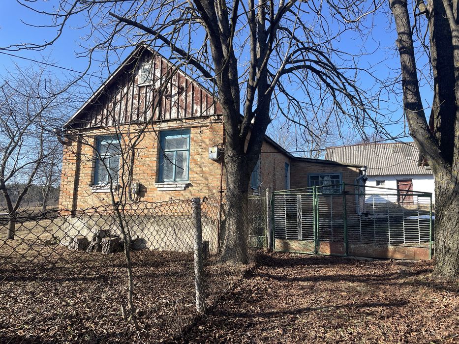 Цегляний будинок в Тайкурах, 15 км від Рівного