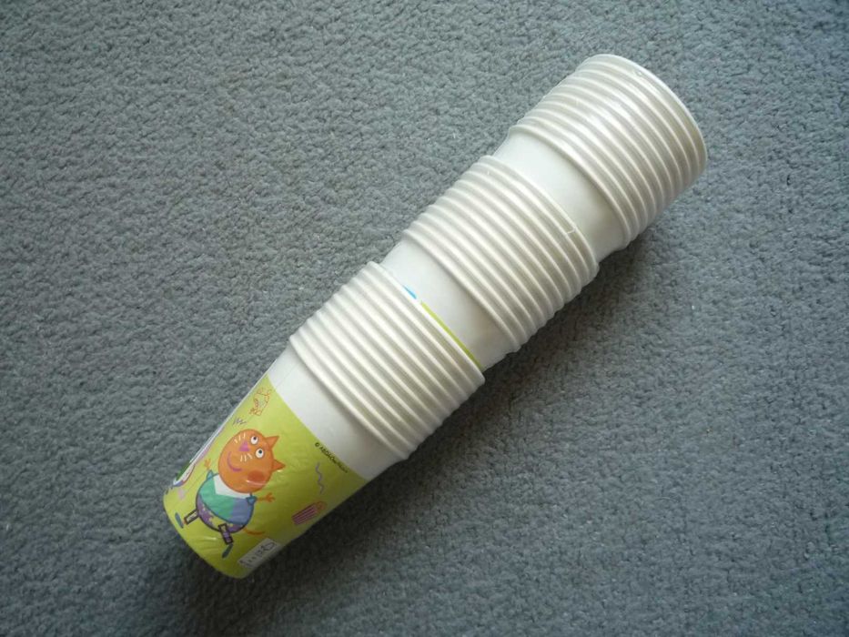 15 sztuk Kubki papierowe 200ml Świnka Peppa Bal Urodziny dziecka
